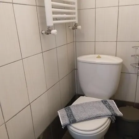 Corner House Apartment *