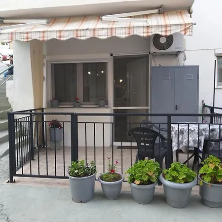 Apartment Corner House
